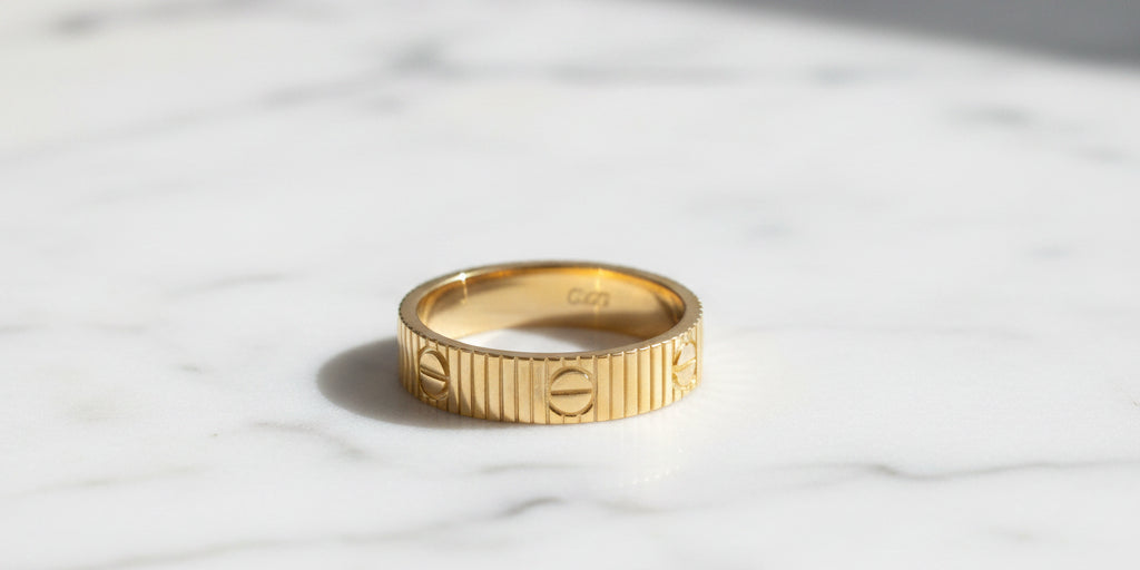 Amour Ribbed Ring